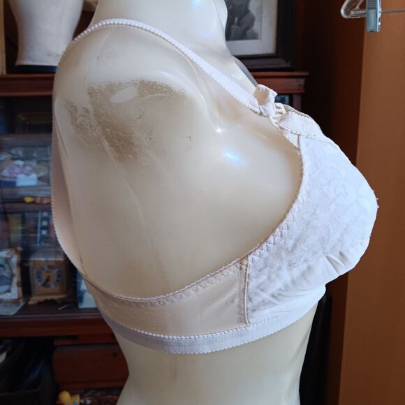Vintage 34B Sears Bra White Lace Front Hook Closure Padded 197's - Picture 3 of 8